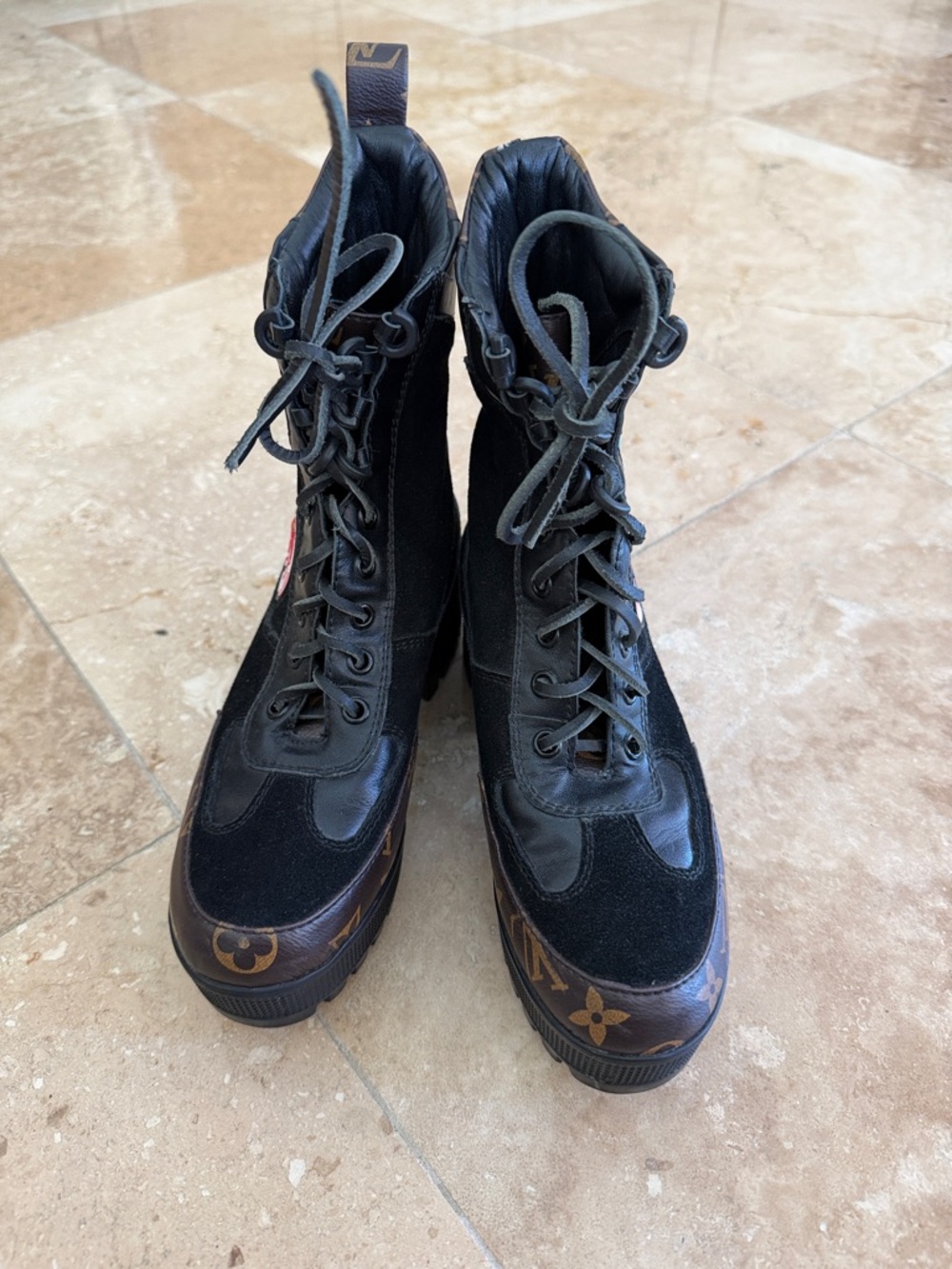 Combat platform boots